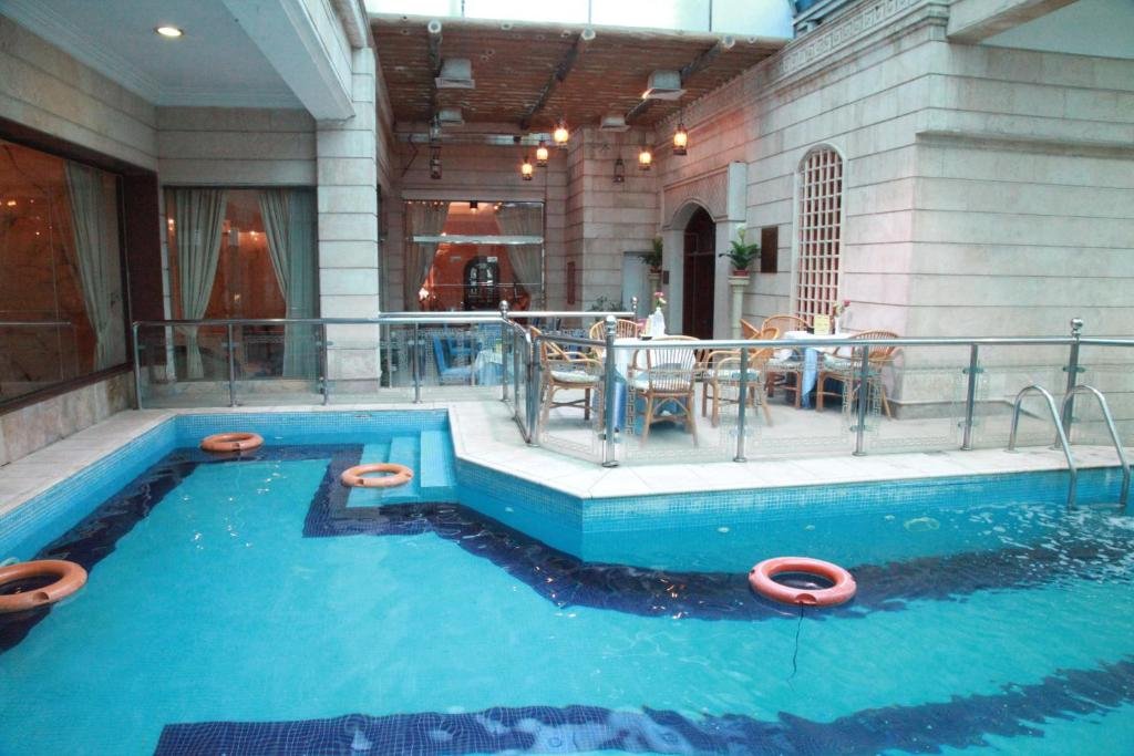 Top hotels near jeddah al balad