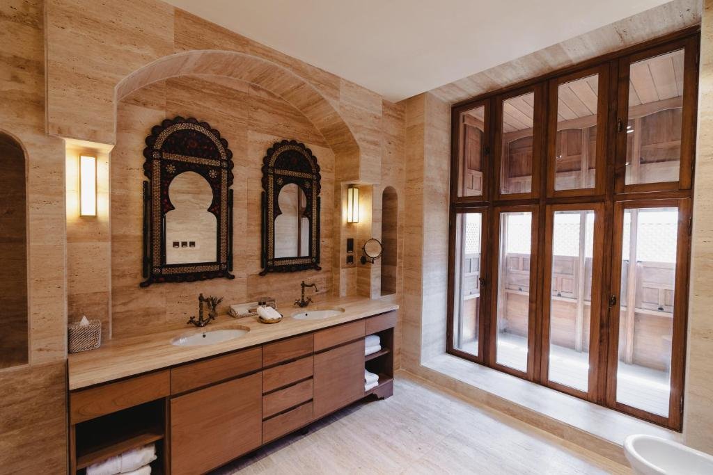 Top hotels near jeddah al balad